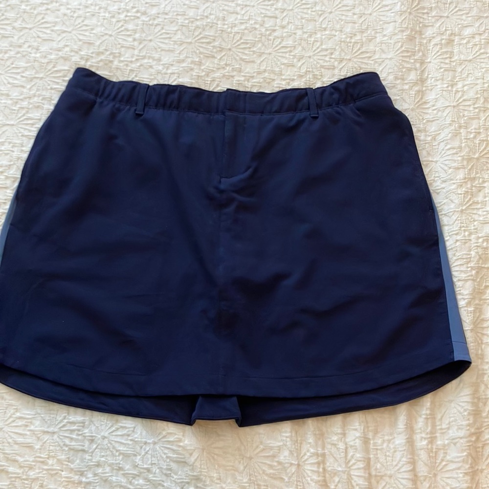 Navy size 16 skort with lighter blue stripe down each side w/elastic waist